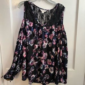 Cold shoulder long sleeves